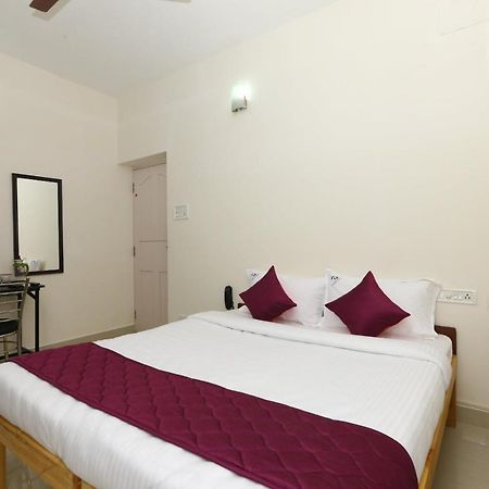 Oyo 9260 Olive Castles Inn Ченнаи Экстерьер фото