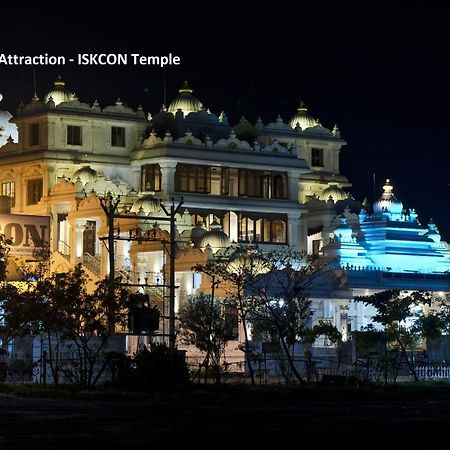 Oyo 9260 Olive Castles Inn Ченнаи Экстерьер фото