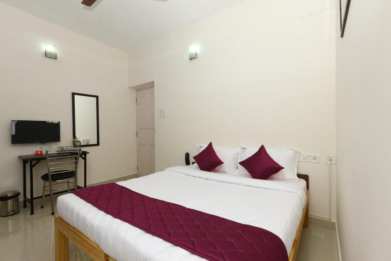 Oyo 9260 Olive Castles Inn Ченнаи Экстерьер фото