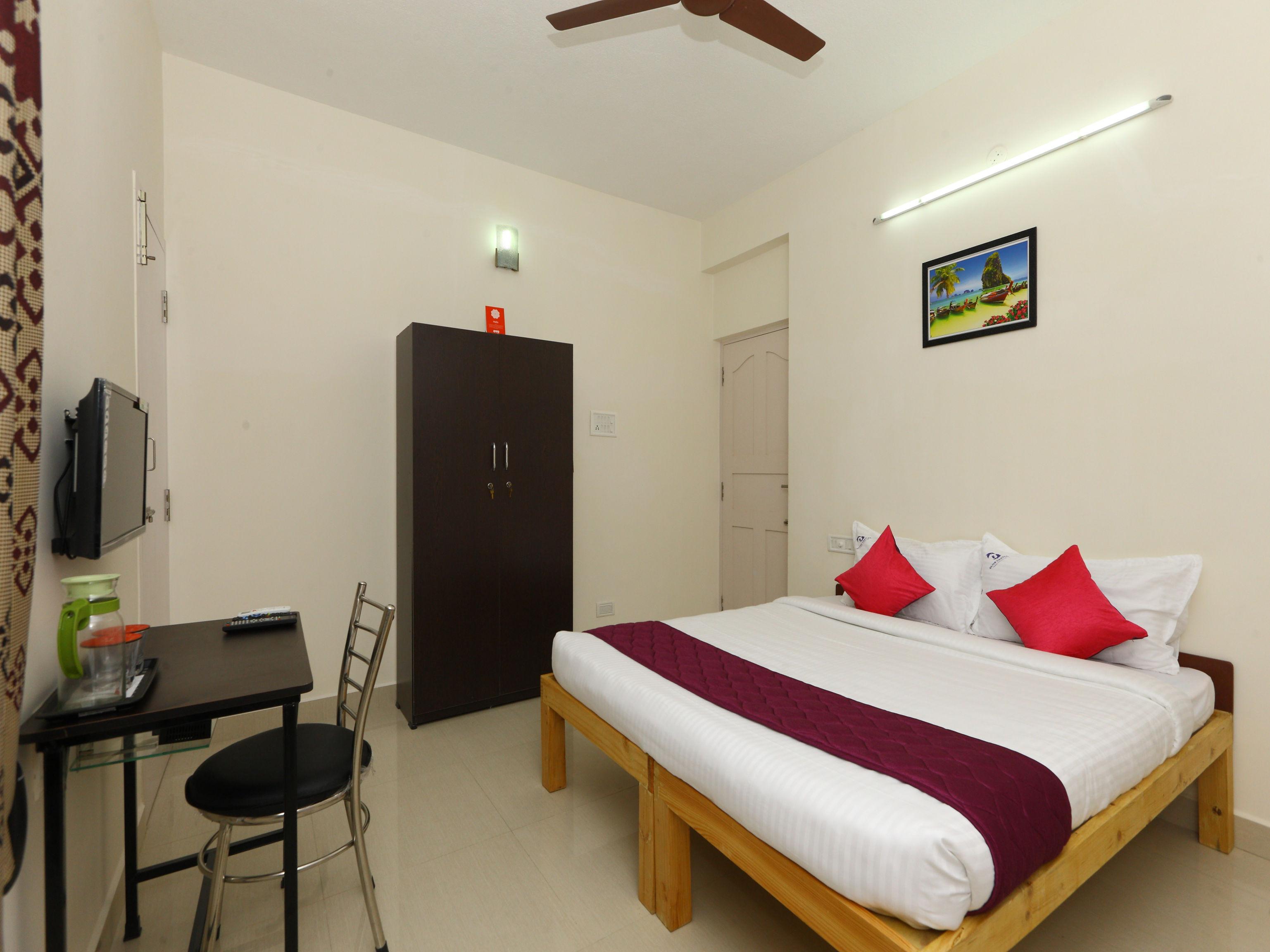 Oyo 9260 Olive Castles Inn Ченнаи Экстерьер фото